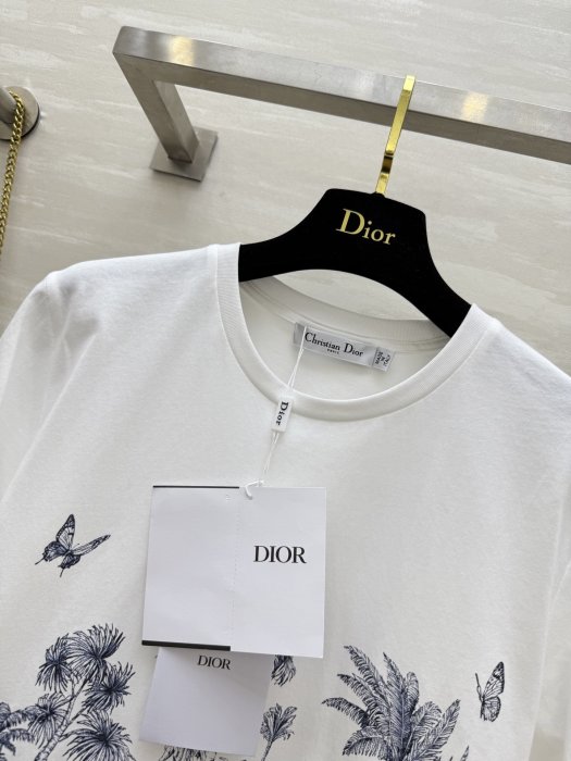 Футболка женская фото 2