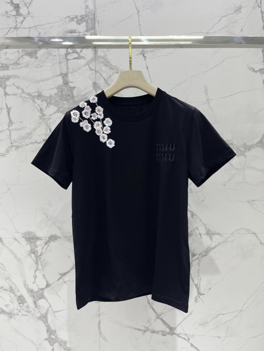 Футболка женская