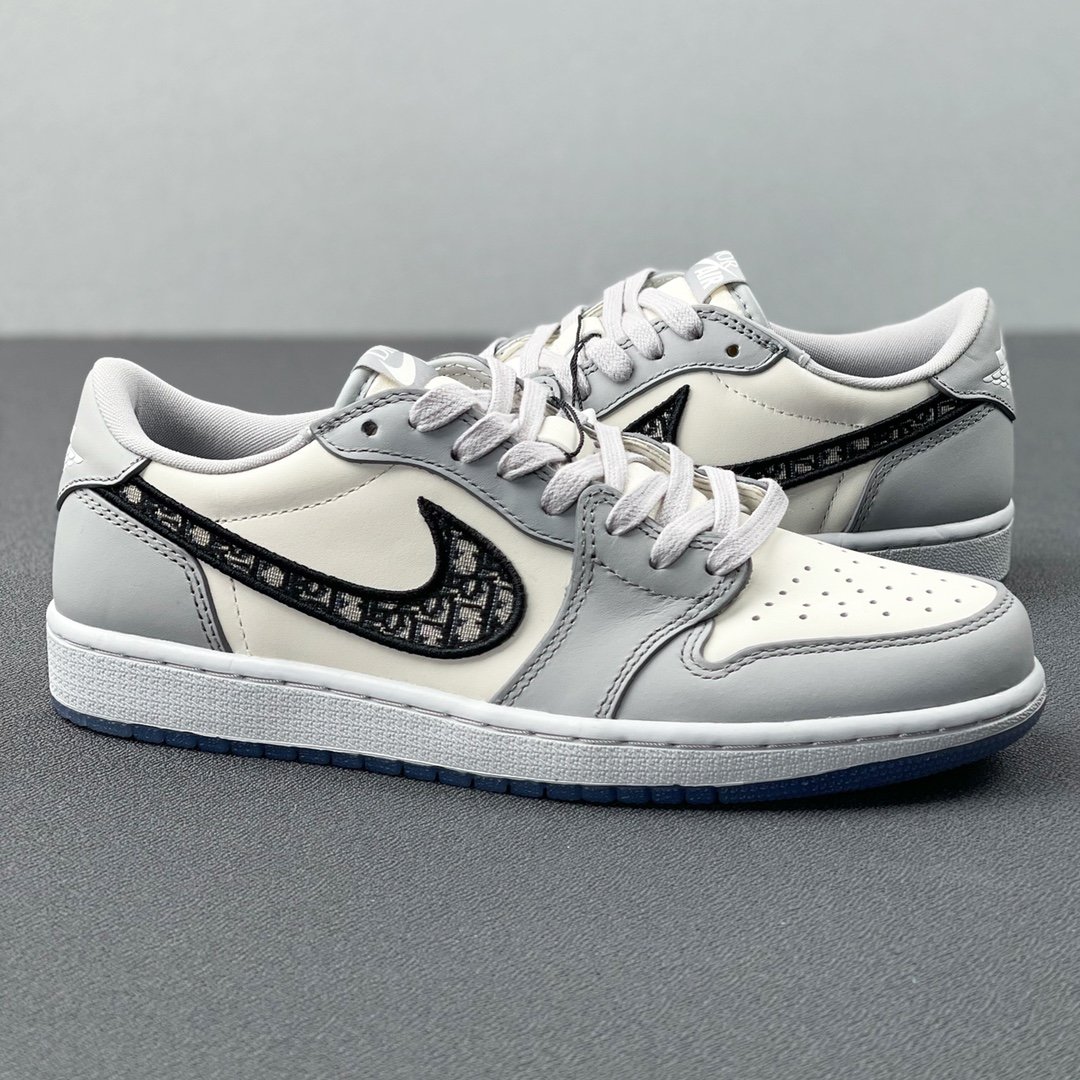 Sneakers  Air Jordan 1 Low фото 2