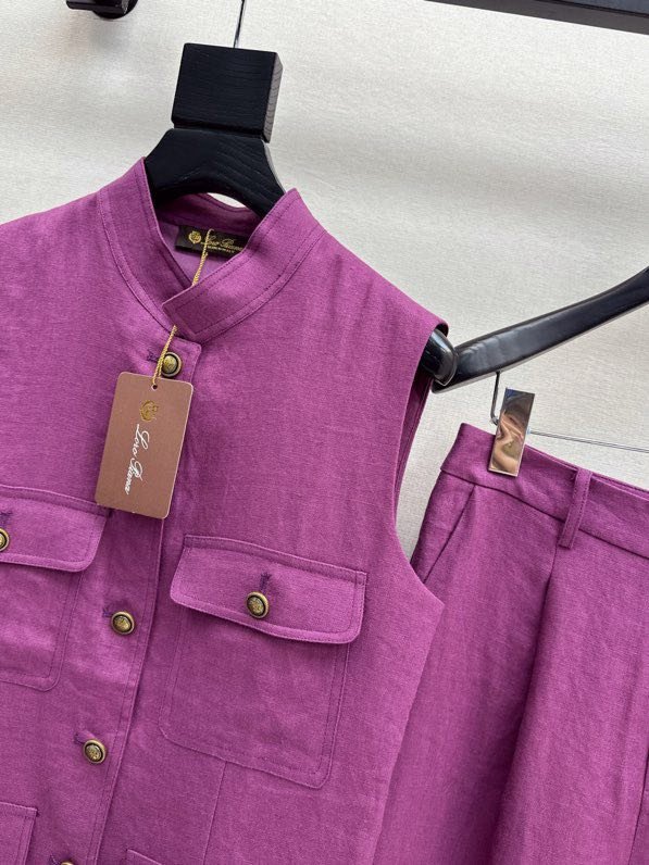 Елегантний жіночий костюм фото 6