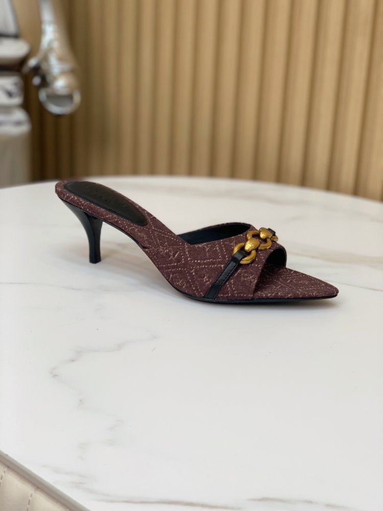 Босоножки фото 4