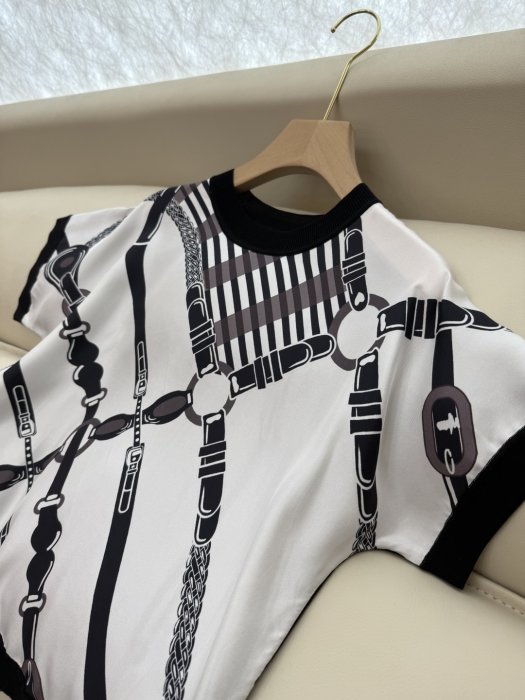 Футболка женская фото 7