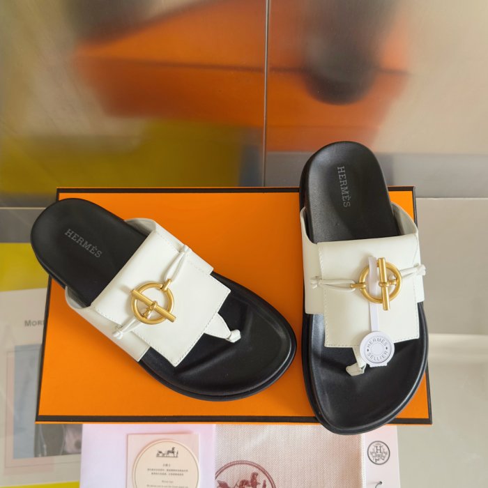 Шлепанцы женские фото 2