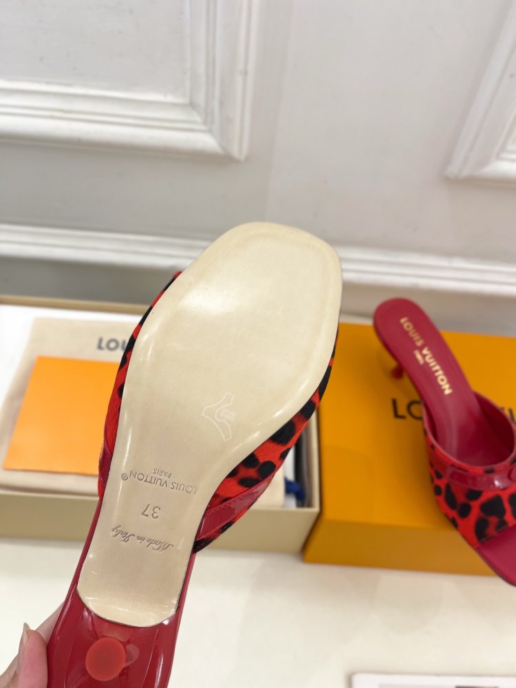 Босоножки фото 9