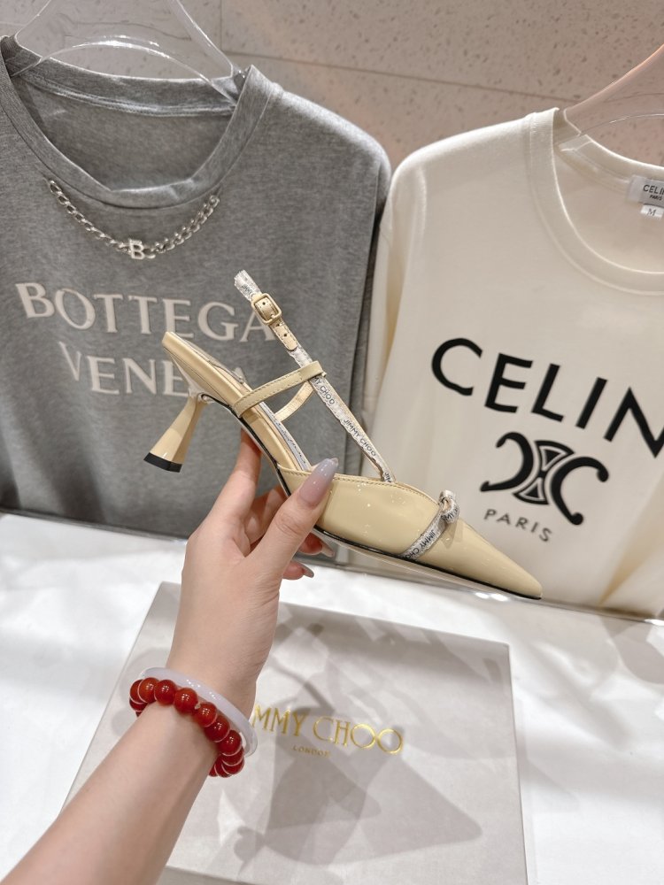 Босоніжки фото 5