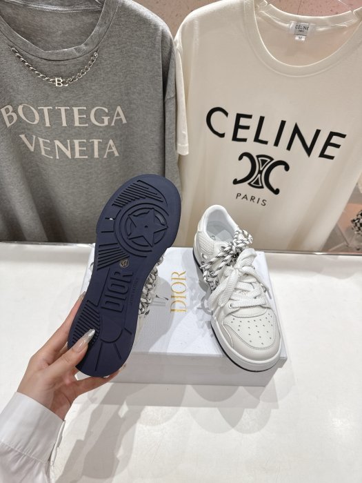 Кроссовки фото 9