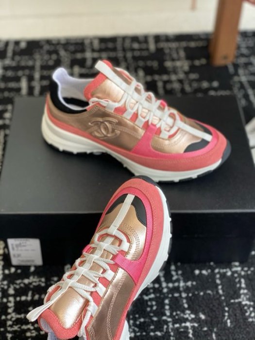 Sneakers фото 2