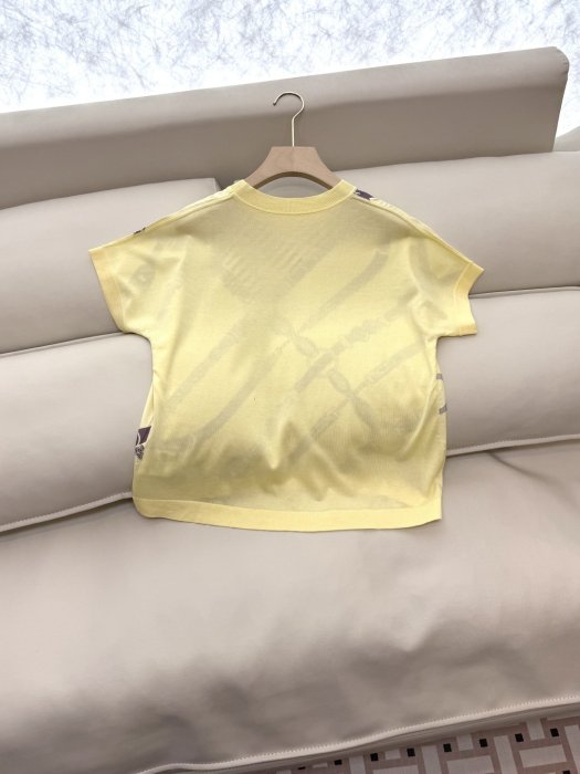 Футболка женская фото 4