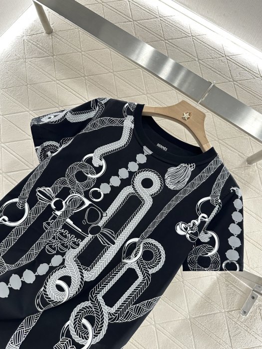 T-shirt women's фото 8