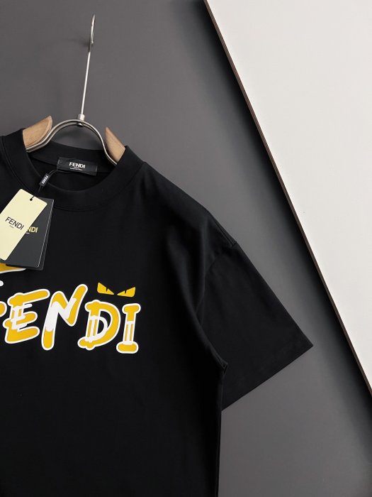 T-shirt men's фото 3