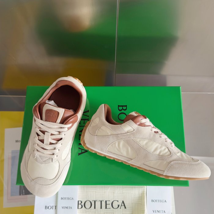 Кросівки фото 3