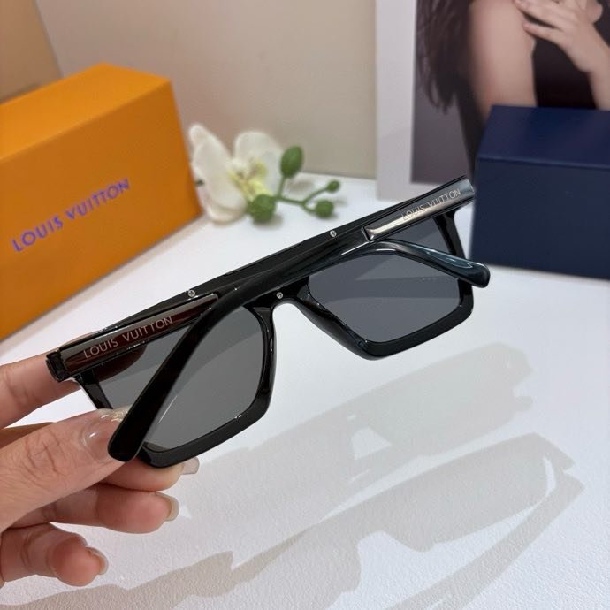 Окуляри сонцезахисні фото 8