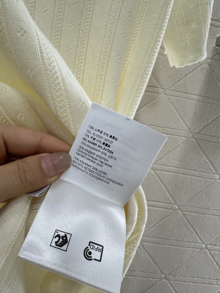 Футболка жіноча фото 9