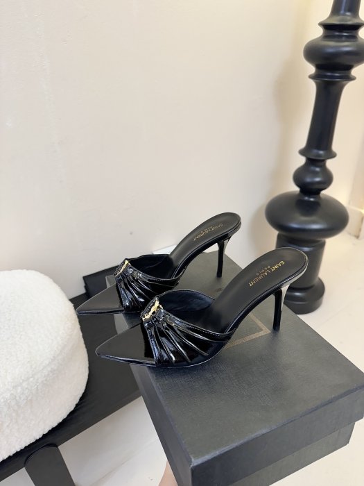 Босоножки фото 5