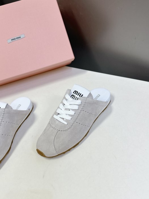 Кроссовки фото 3