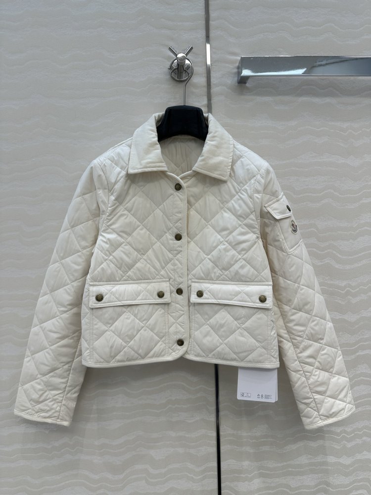 Куртка жіноча