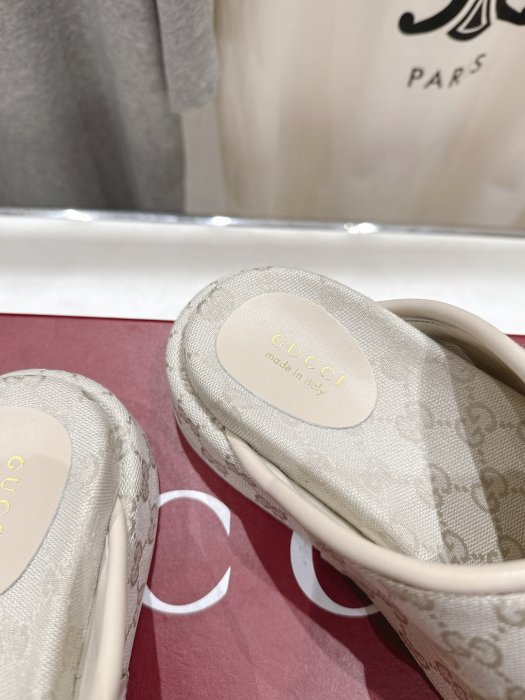 Шлепанцы фото 6