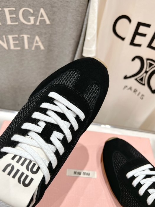 Кроссовки фото 7