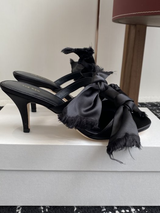 Босоножки фото 2