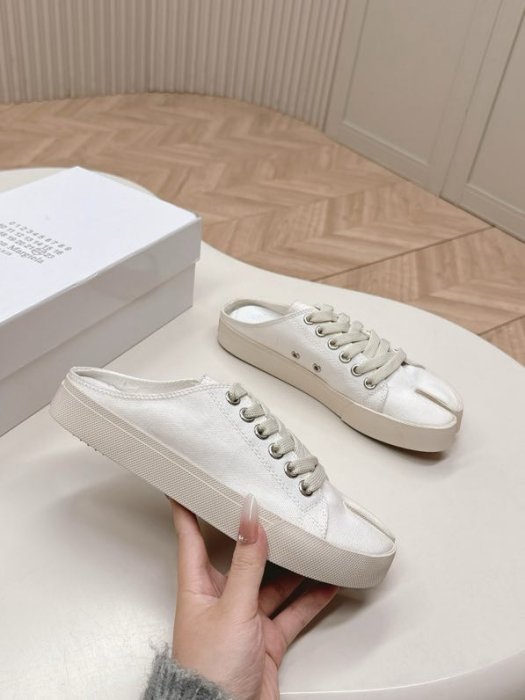 Кеды мюли с раздвоенным носком фото 5