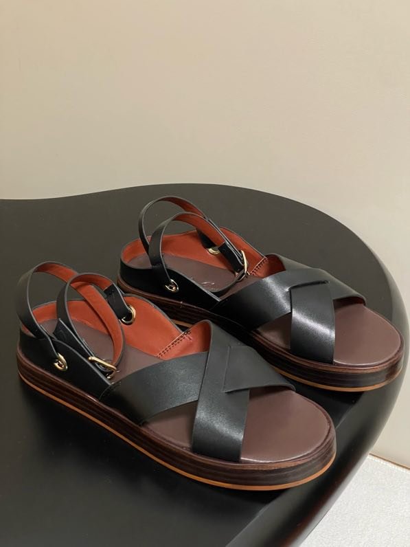 Сандалі  шкіряні жіночі фото 5