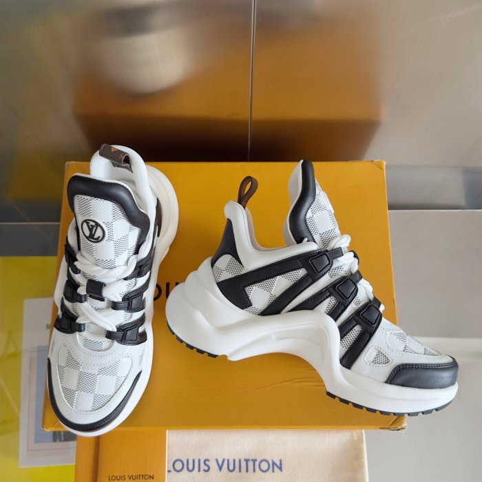 Кроссовки фото 3