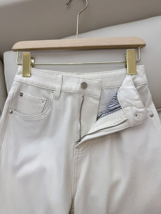 Джинсы женские фото 7