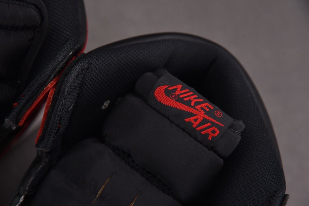 Кроссовки Air Jordan 1 Retro High фото 9