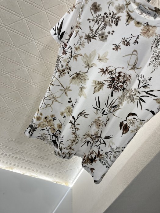 Футболка женская фото 5