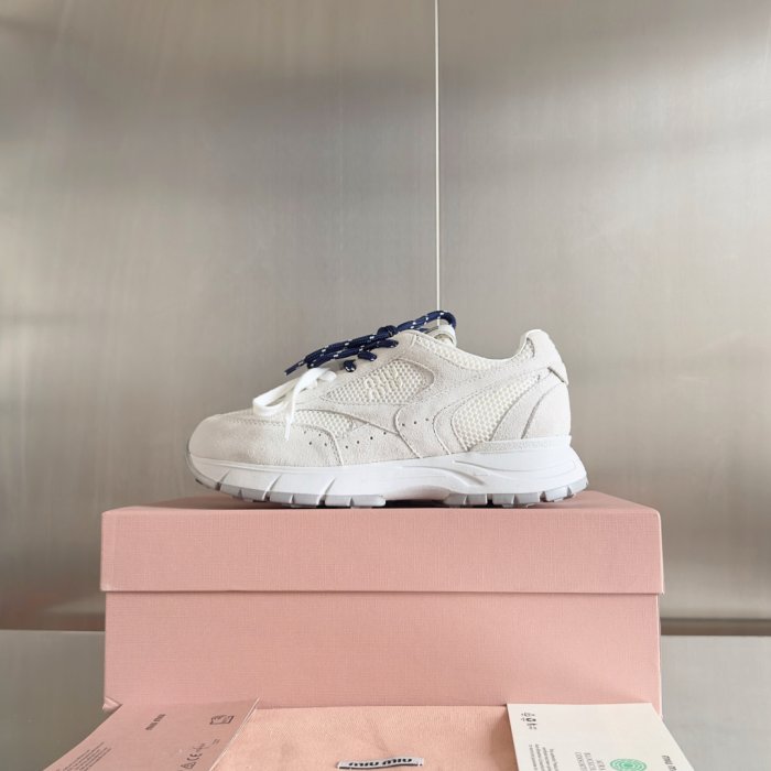 Кроссовки фото 5