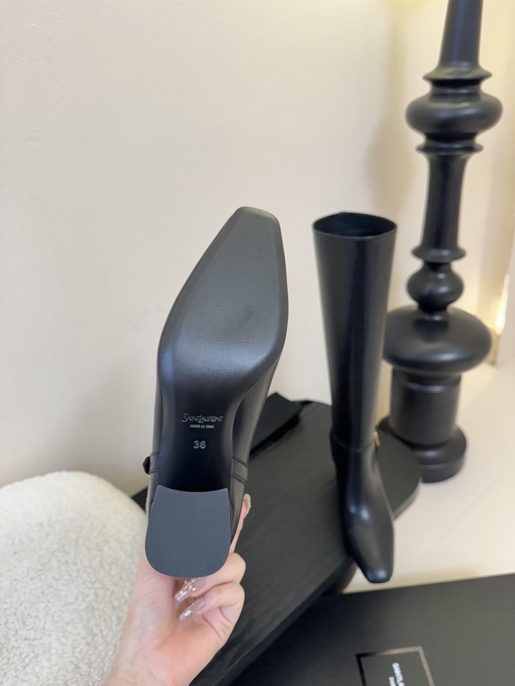 Чоботи жіночі фото 9