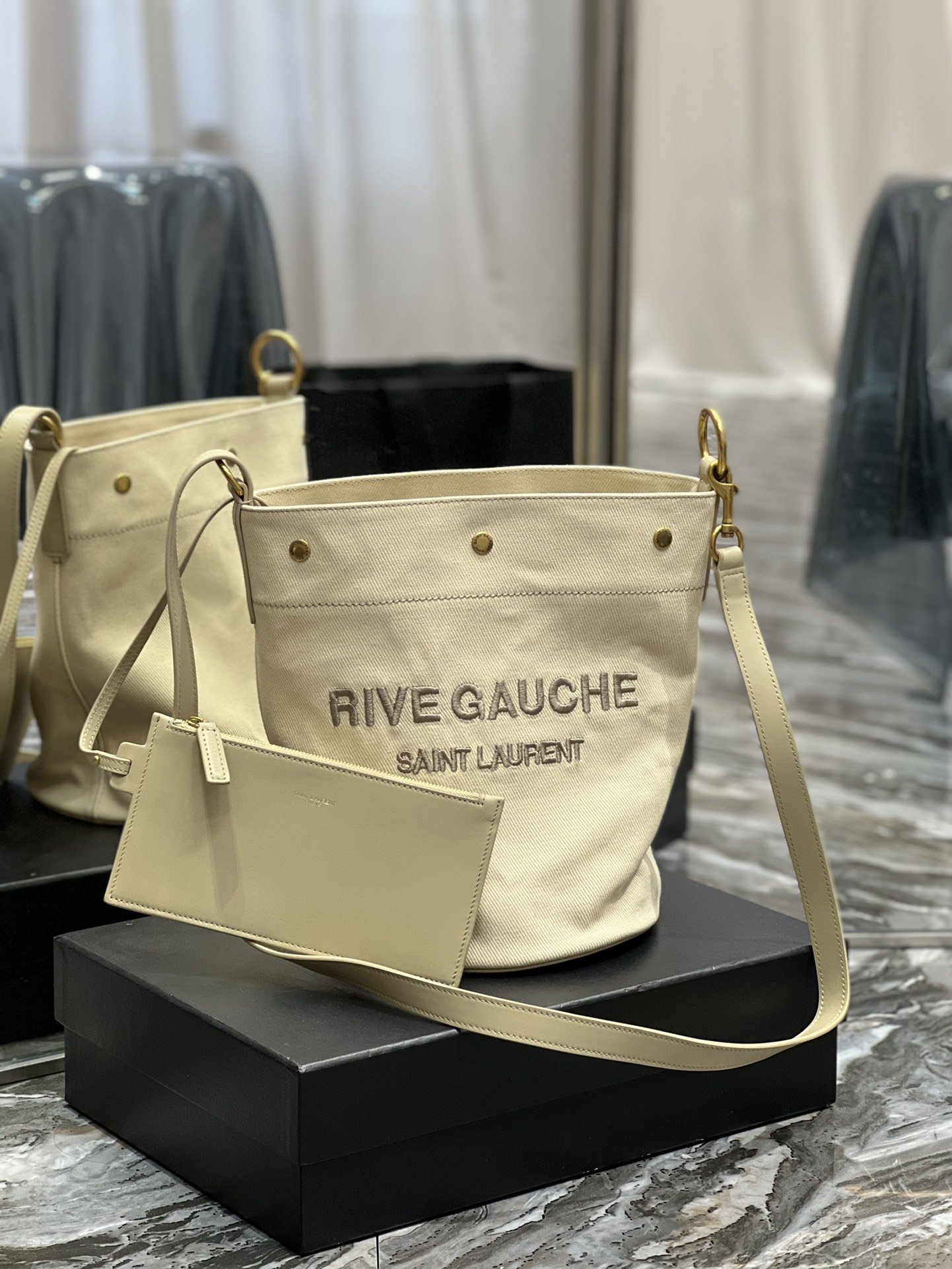 Льняная сумка RIVE GAUCHE 28 см