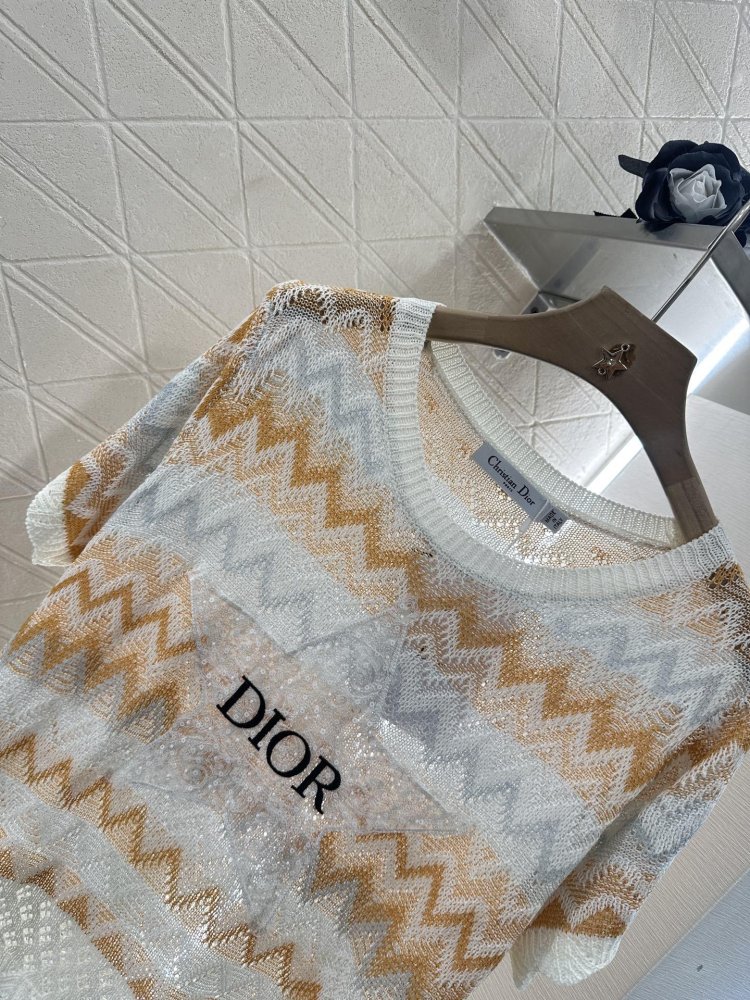 Футболка женская фото 7