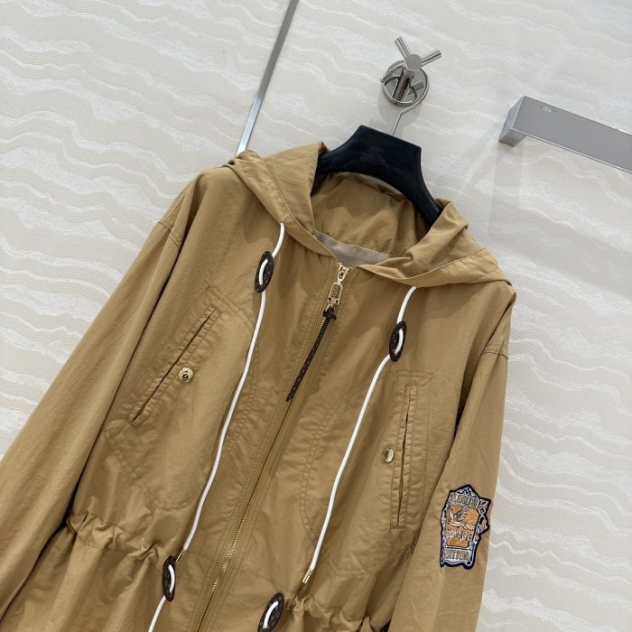 Куртка жіноча фото 2