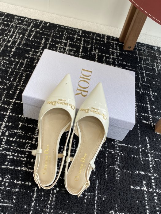 Босоножки фото 4