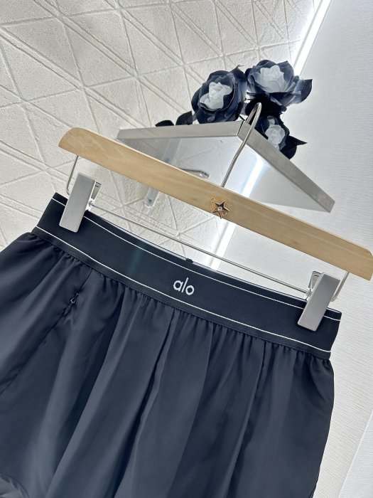 Shorts women's фото 3