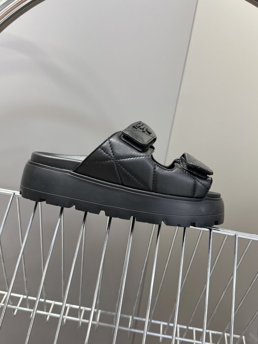 Шлепанцы фото 5