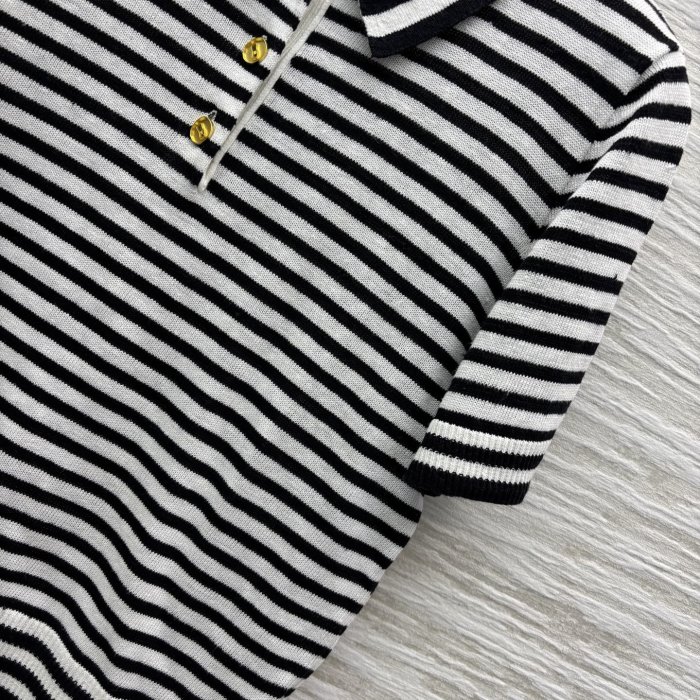 T-shirt women's фото 7