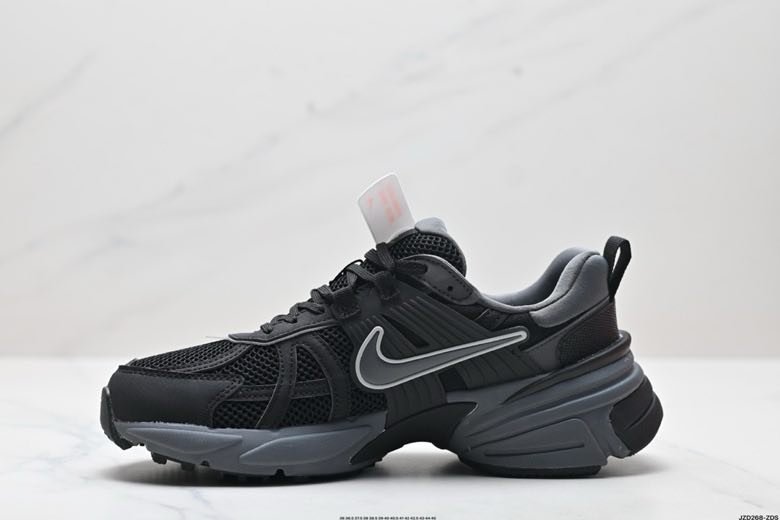 Кроссовки NIKE V2K RUN фото 3