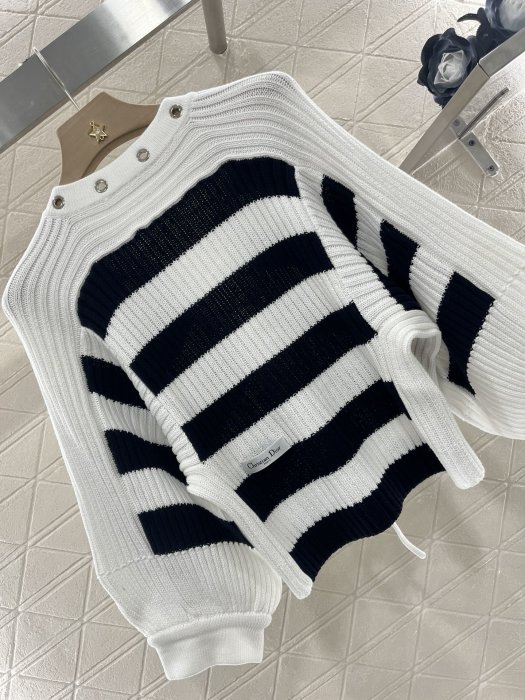 Кофта жіноча фото 5