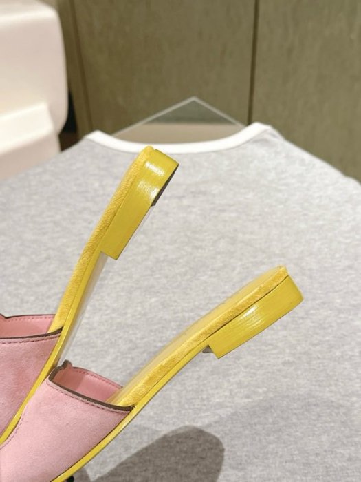 Шлепанцы фото 6