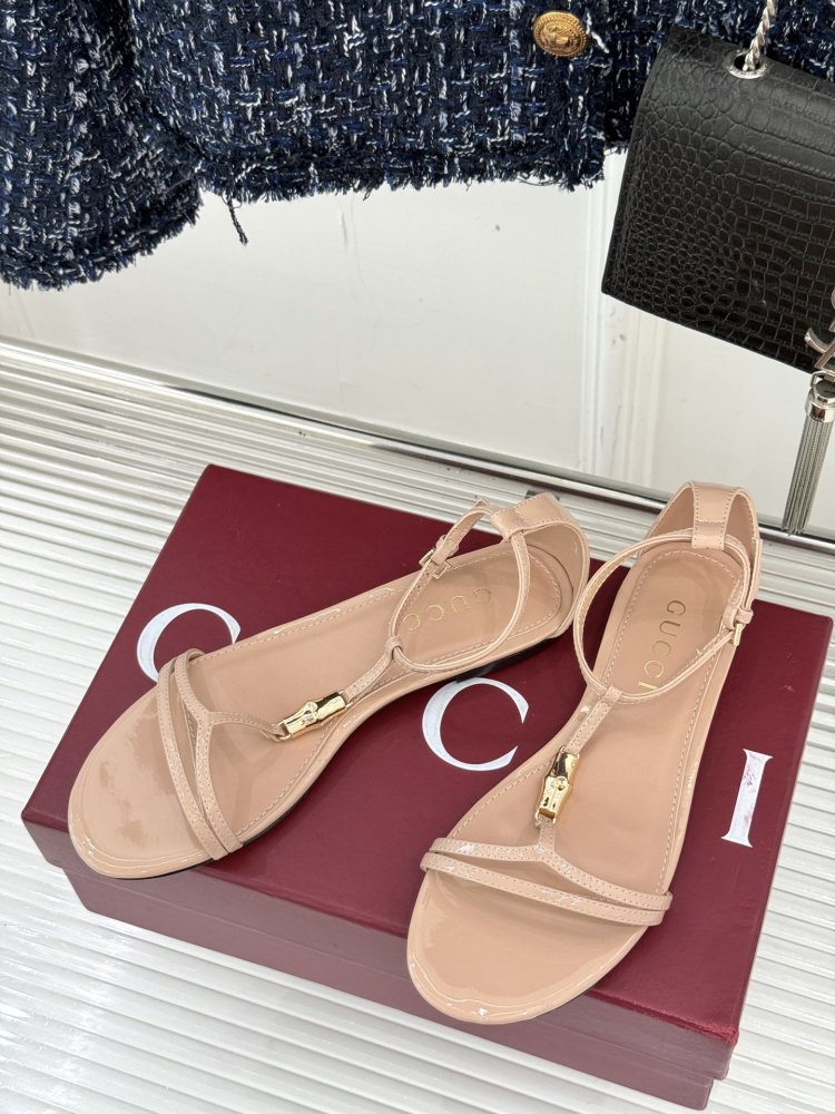 Босоножки фото 2