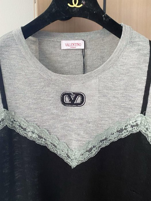 Футболка жіноча фото 3