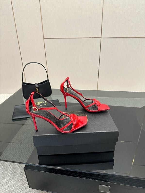 Sandals on high heel фото 8