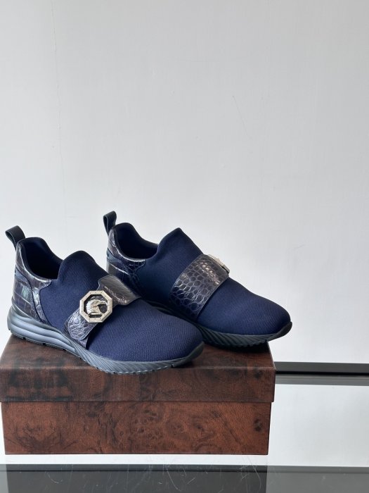 Кросівки фото 8