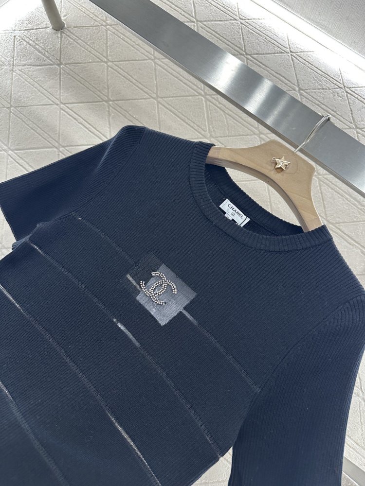 T-shirt women's фото 8