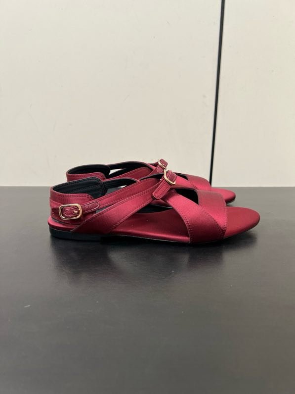 Сандалі жіночі фото 2