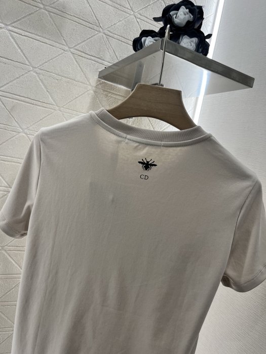 Футболка женская фото 5