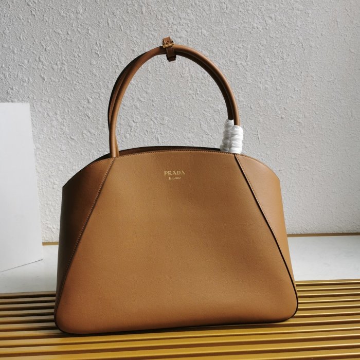 A bag leather women's 40 cm