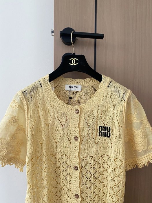 Футболка женская фото 2